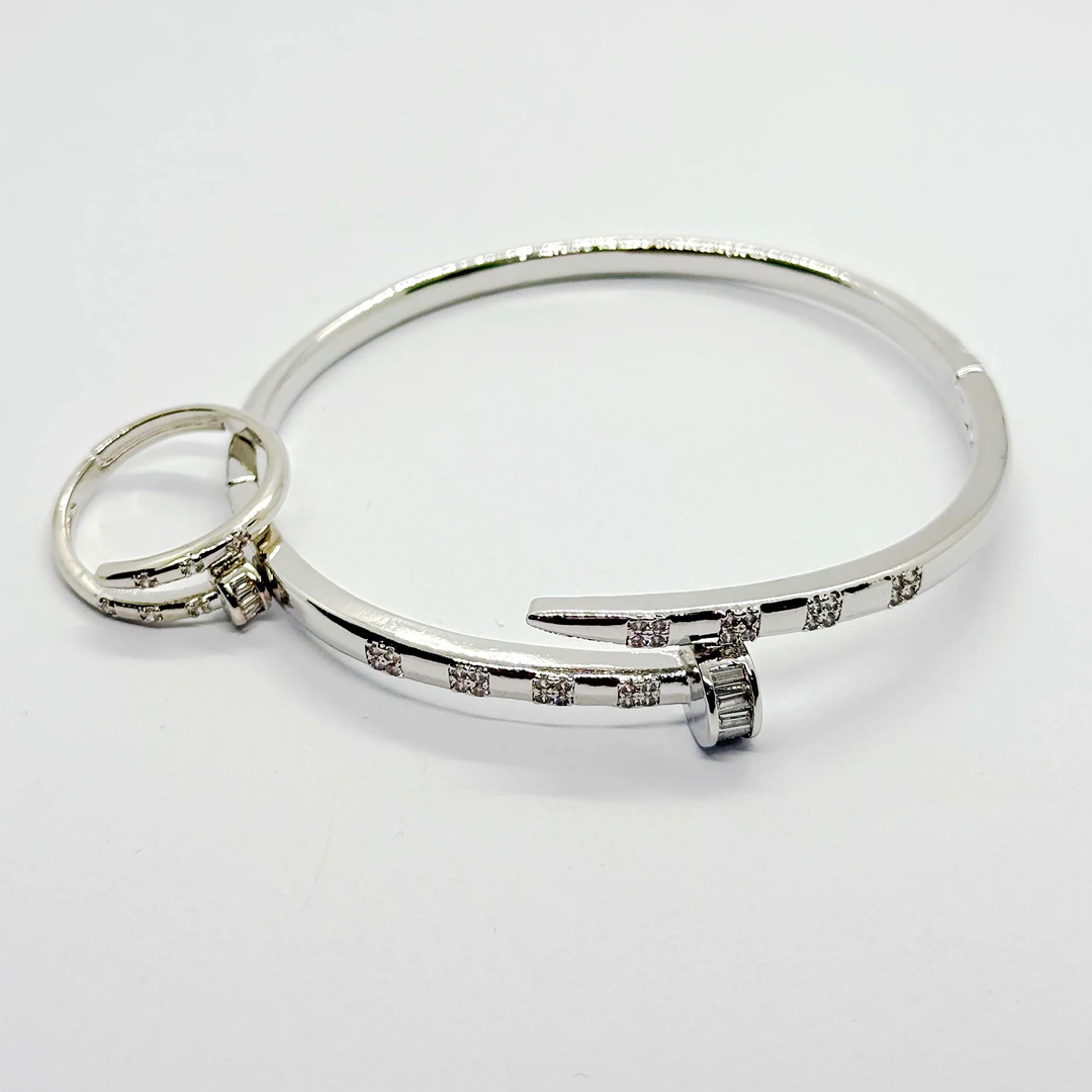 Curve Nail Bangle with Ring