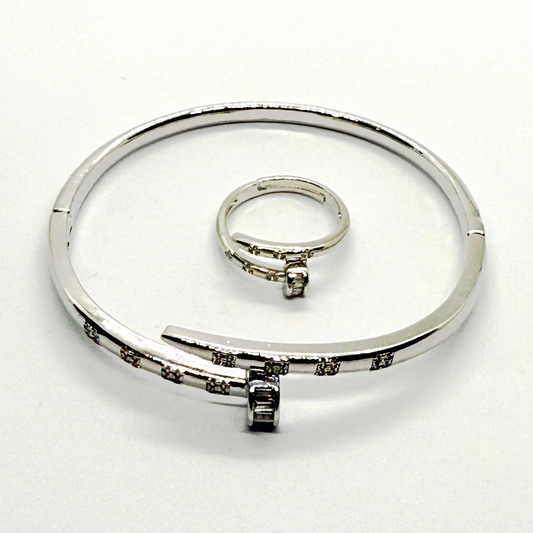 Curve Nail Bangle with Ring