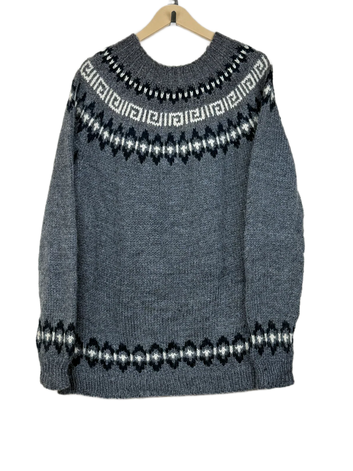 Winter Long Cardigans | Unknown | Preloved Branded | Grey Lambs Wool | Excellent | OTS Thrift Store Peshawar Pakistan