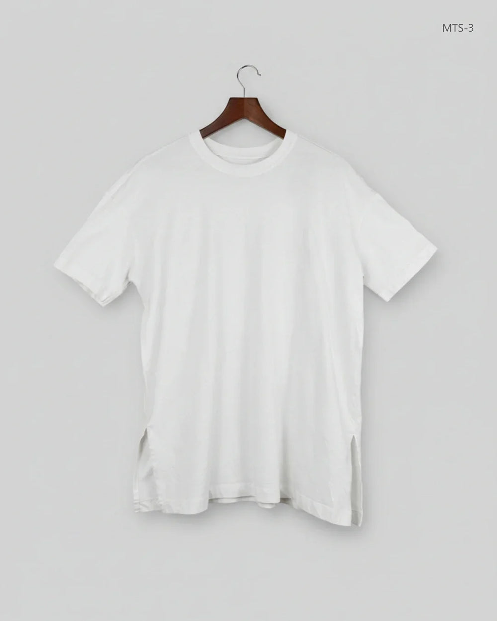 Preloved Premium Mens Tshirts by DUNNIES STORE, WHITE Cotton for Men's - OTS Thrift Shop Peshawar Pakistan