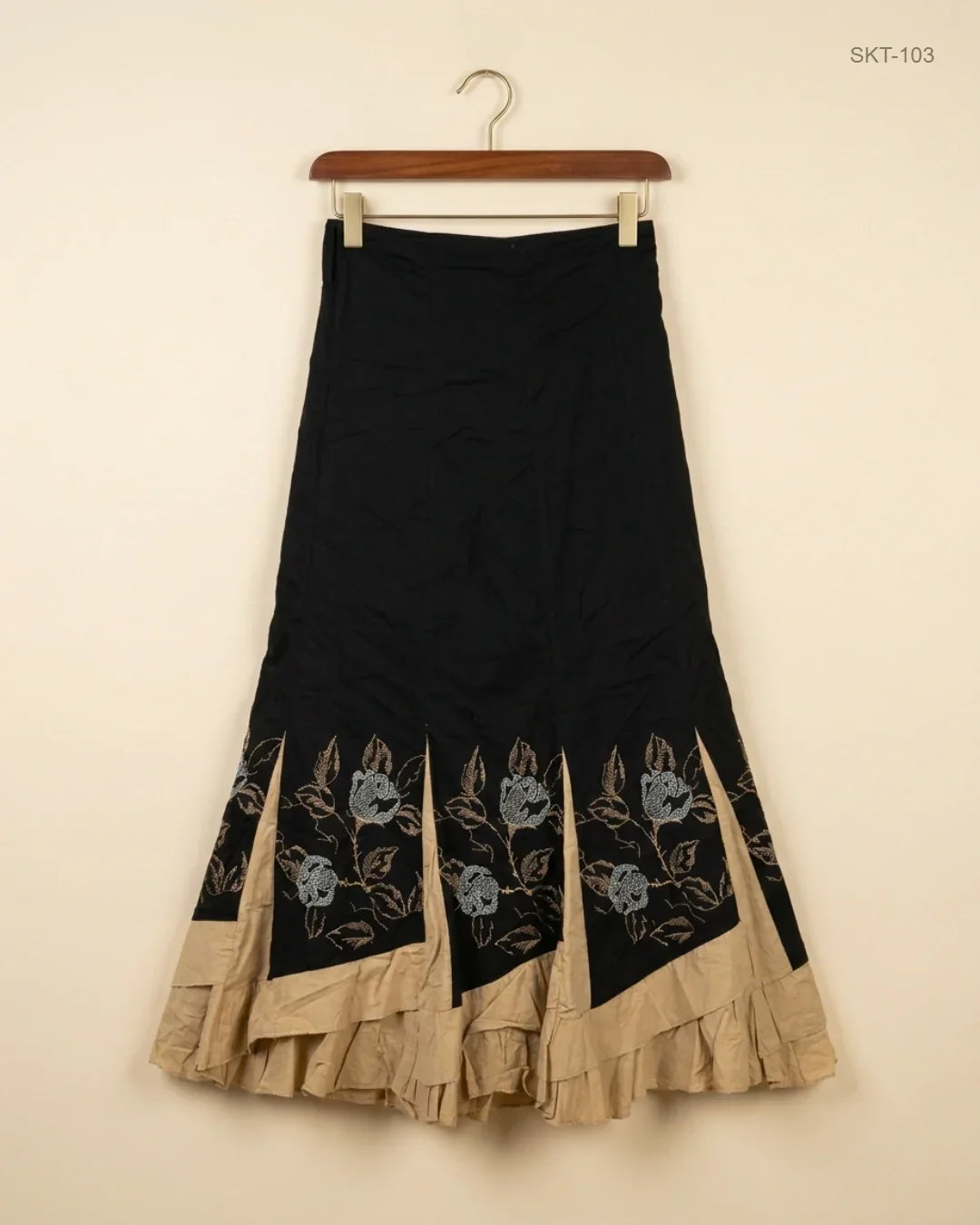 Women's skirts | CUT LABEL | Preloved Branded | Black Cotton | Excellent | OTS Thrift Store Islamabad Pakistan