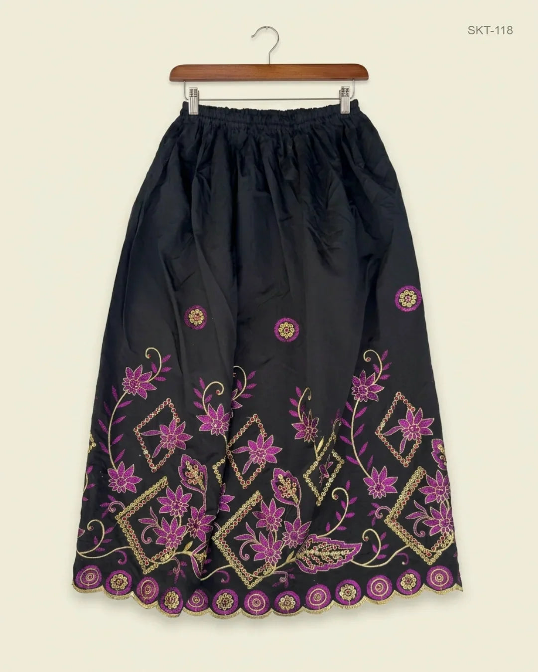 Secondhand Branded Women's skirts by CUT LABEL, Black Polyester fabric, Excellent condition, for Womens - Online Thrift Shop Lahore Pakistan