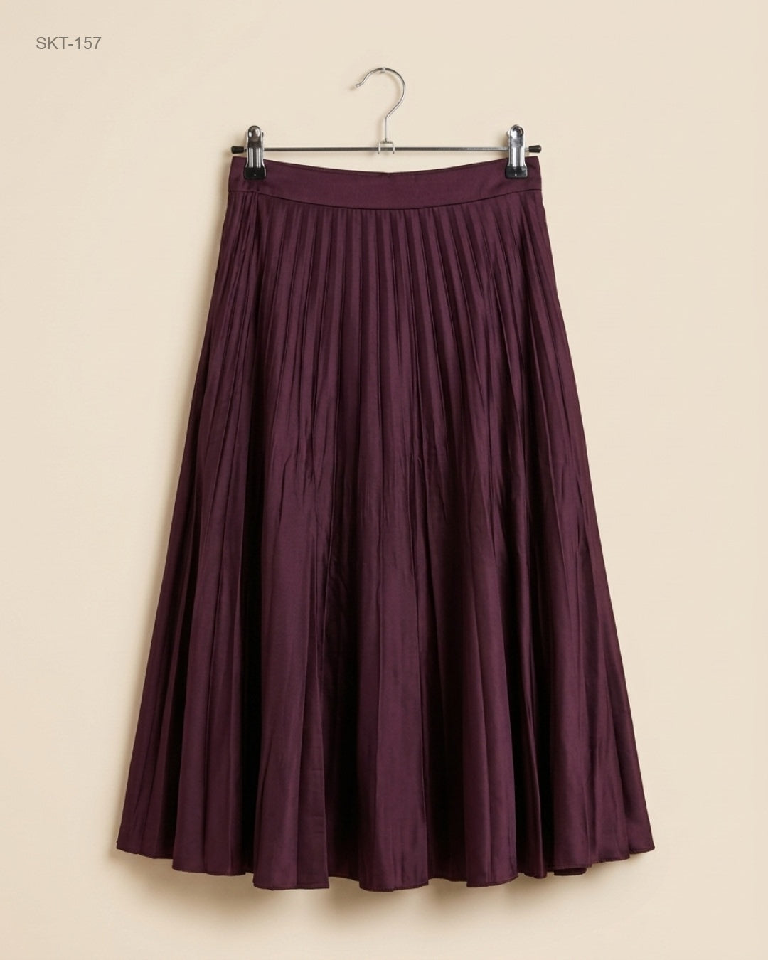 Secondhand Branded Women's skirts by New Look, Maroon Polyester fabric, Premium condition, for Womens - Online Thrift Shop Karachi Pakistan
