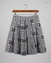 UK Imported secondhand Women's skirts - CUT LABEL brand, Black & White Cotton, Excellent condition, for - Online Thrift Store Peshawar Pakistan