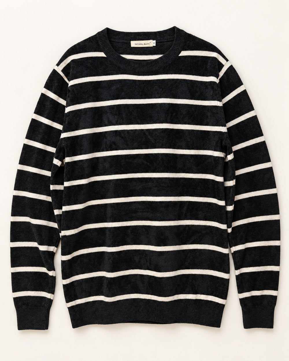 Black & White men's preloved sweater, VW-MS120