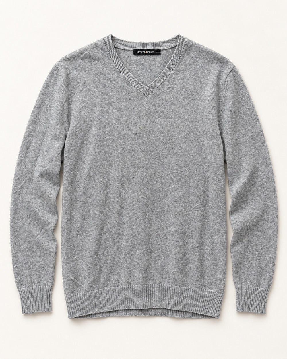 Light Grey men's preloved v-neck sweater, VW-MS252