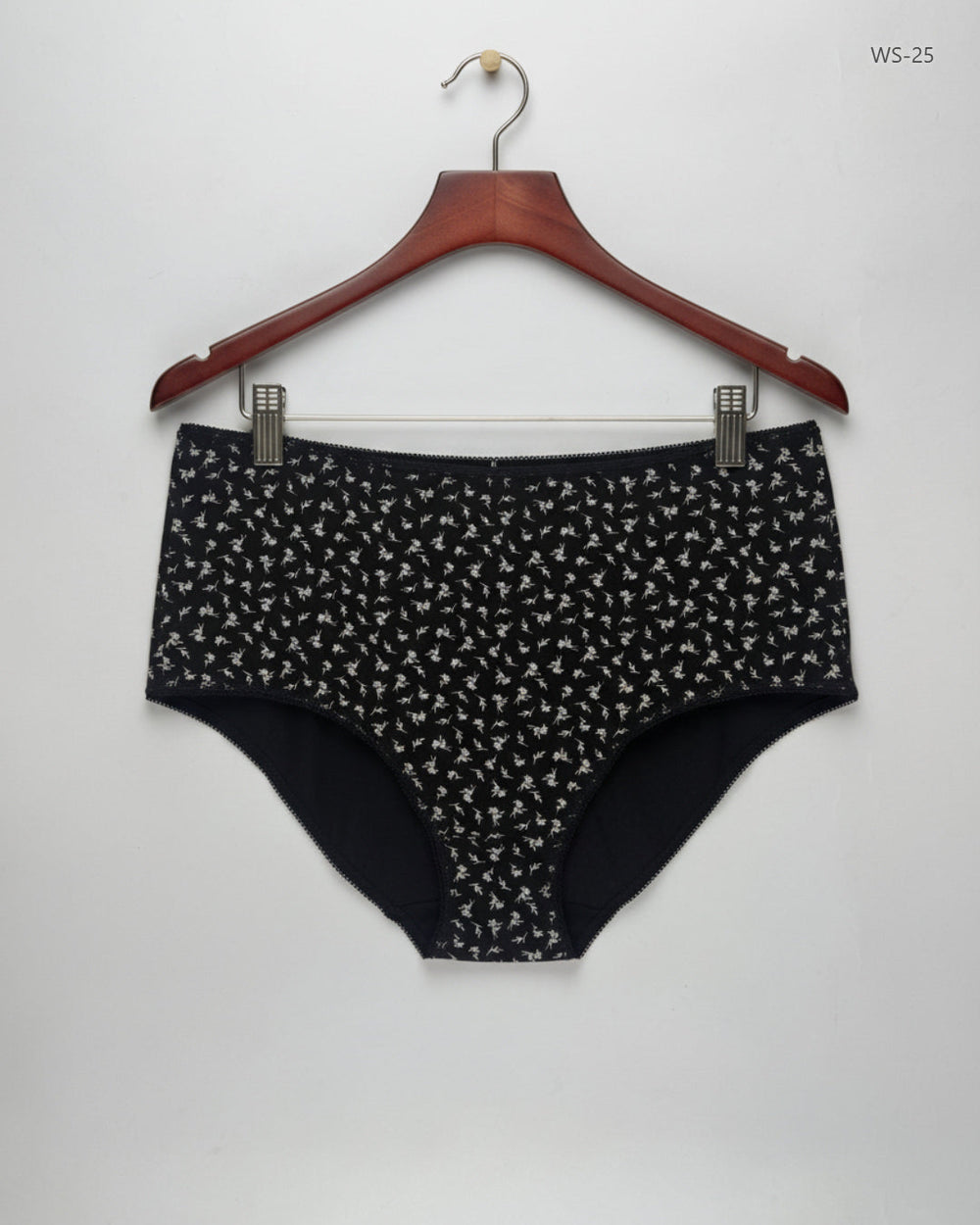 Preloved Premium Womens Shorts by Cut Lable, Black Cotton for Women - OTS Thrift Shop Lahore Pakistan