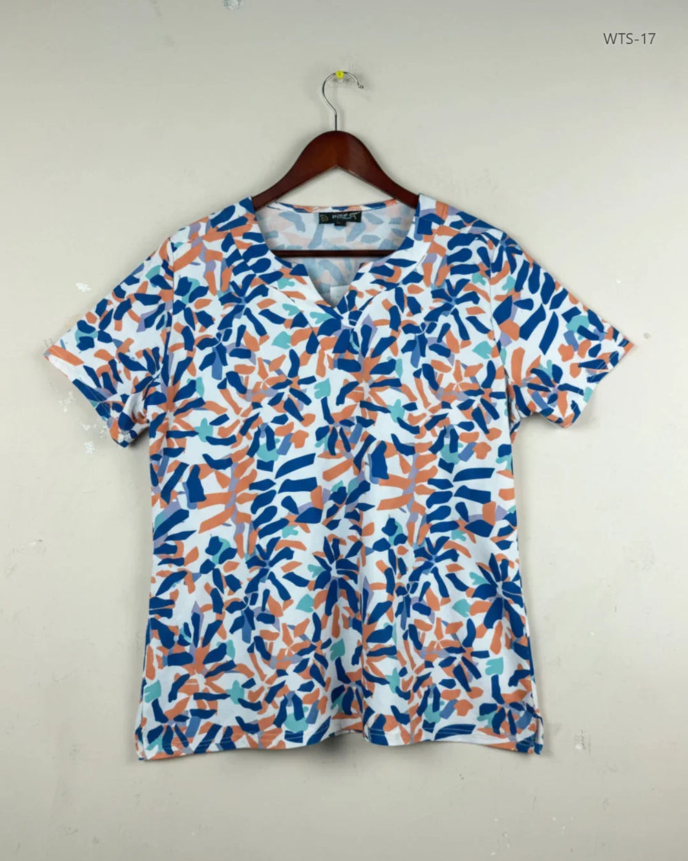 UK Imported secondhand Womens Tshirts - Victor brand, Multi Viscose, Premium condition, for Women - Online Thrift Store Lahore Pakistan