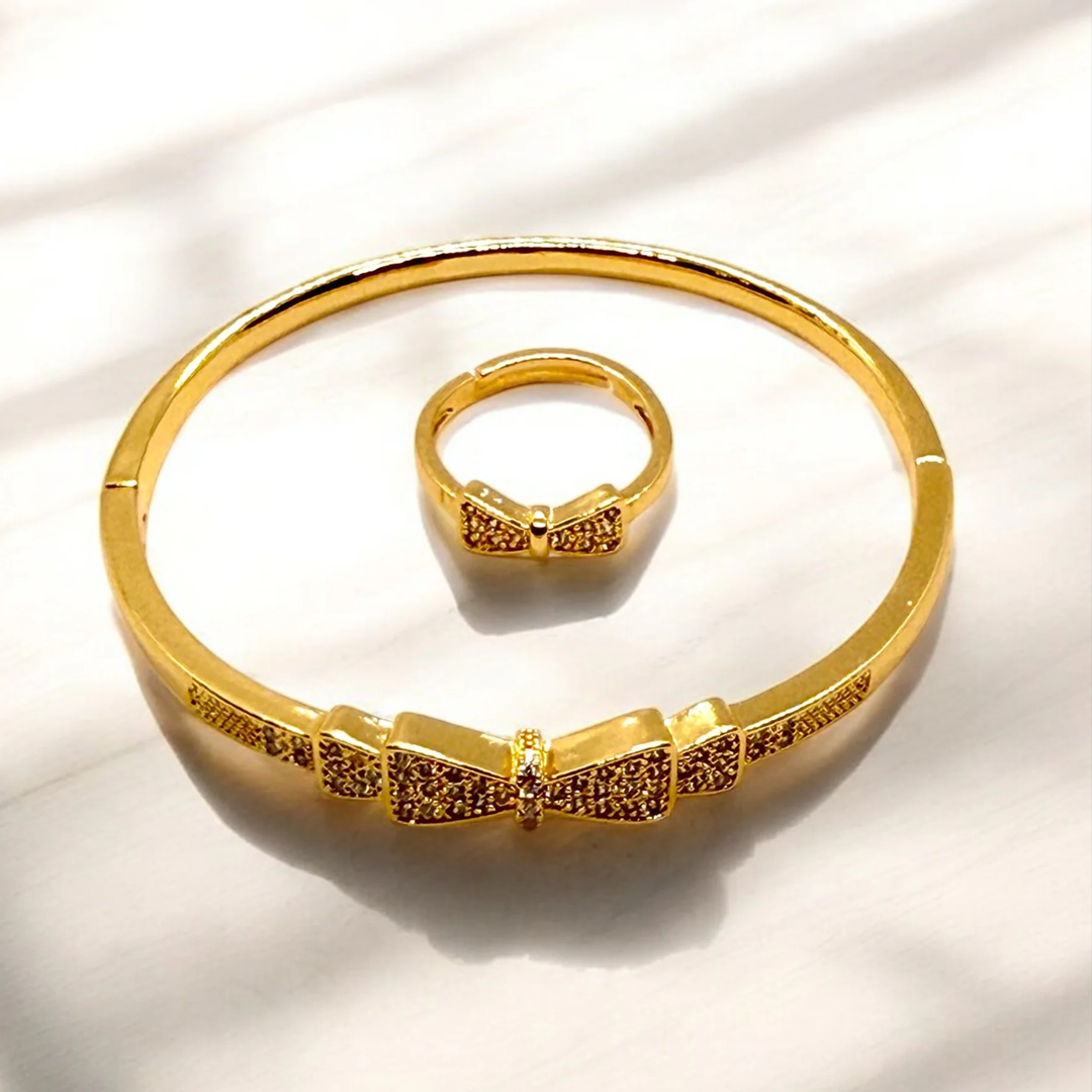 Shiny Elegant Bangle with Ring