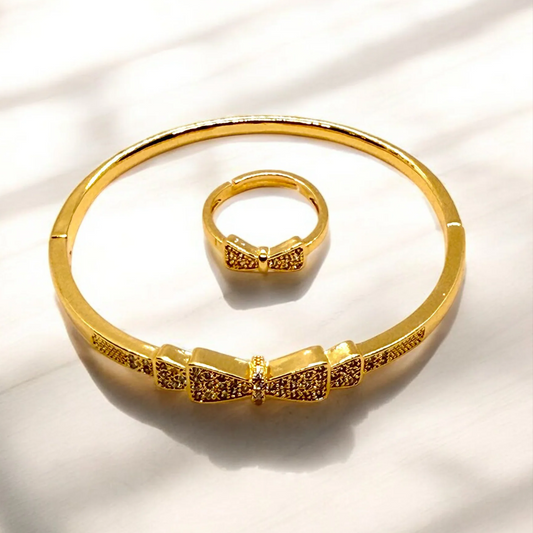 Shiny Elegant Bangle with Ring
