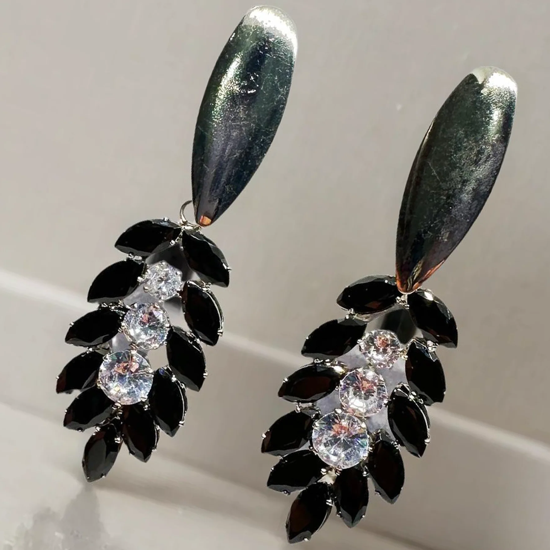 Elegant Leaf Drop Earrings