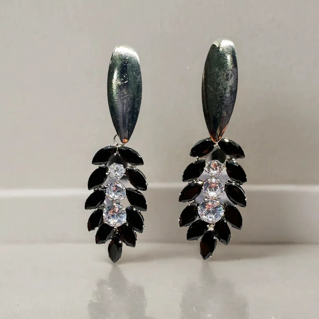 Elegant Leaf Drop Earrings