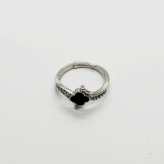 Dainty Black Clover & Silver Ring