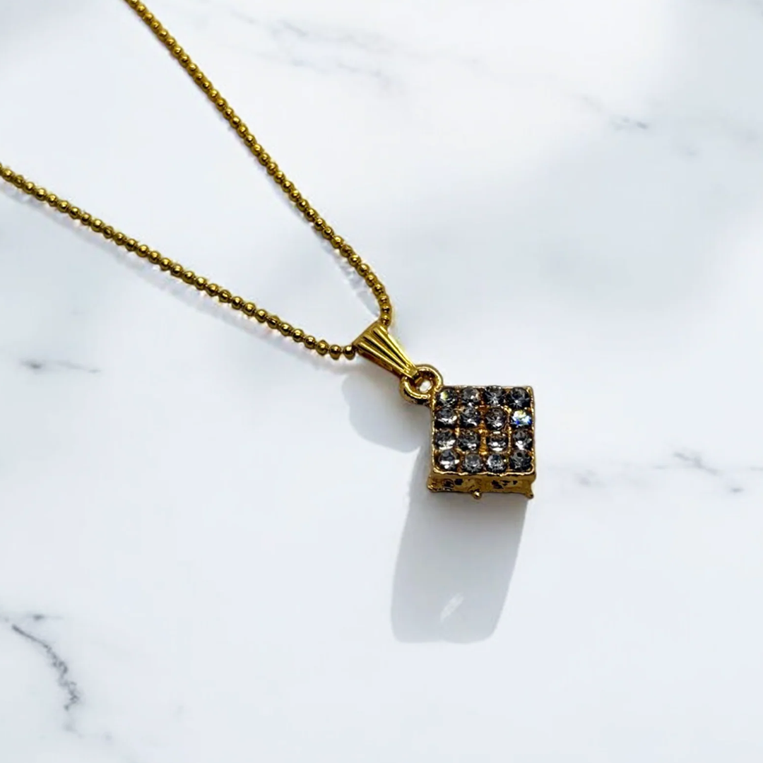 Vintage Glow Pendant