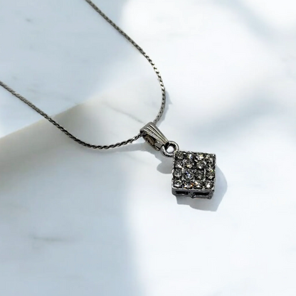 Vintage Glow Pendant