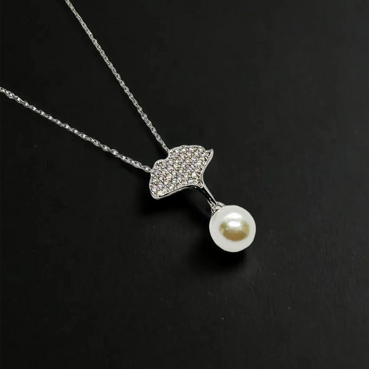 Leaf Pearl Necklace
