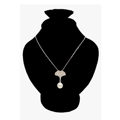 Leaf Pearl Necklace