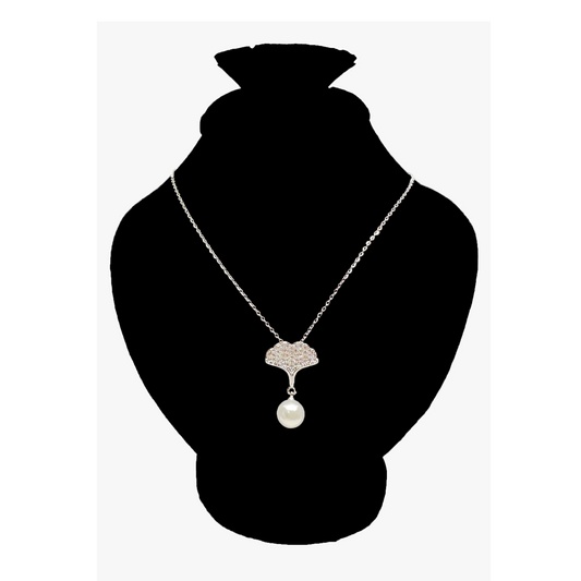 Leaf Pearl Necklace