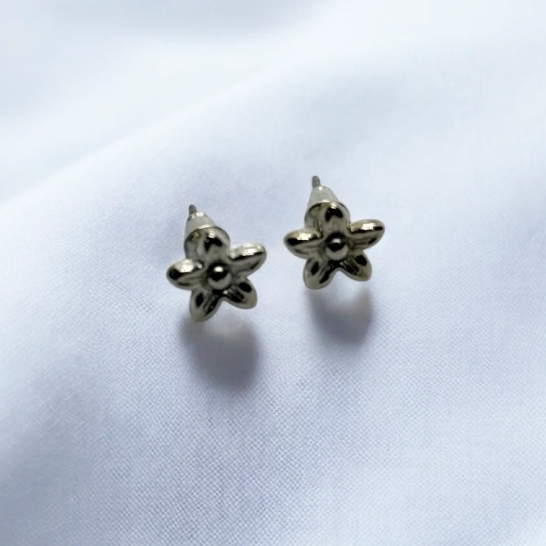 Mini Star Earrings