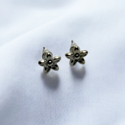 Mini Star Earrings