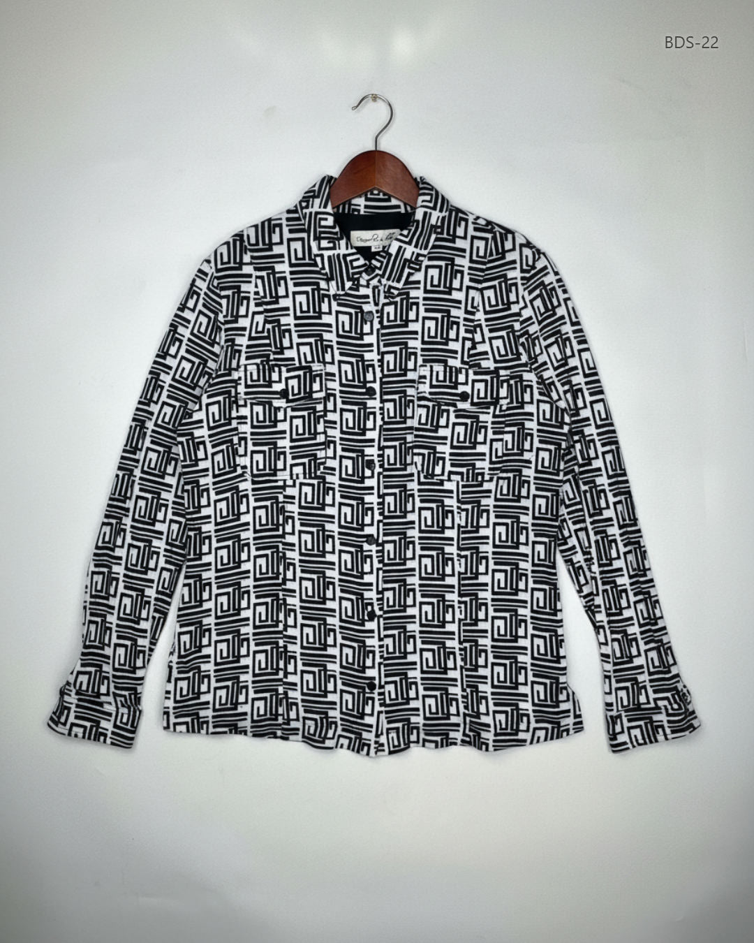 Secondhand Branded Button Down Shirt by Unknown, Black & White Viscose fabric, Premium condition, for Women - Online Thrift Shop Islamabad Pakistan