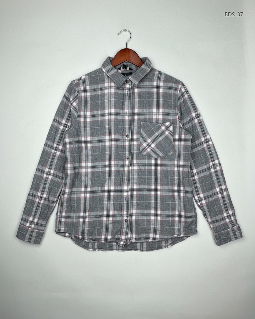 Preloved Premium Button Down Shirt by New Look, Grey Cotton for Women - OTS Thrift Shop Peshawar Pakistan