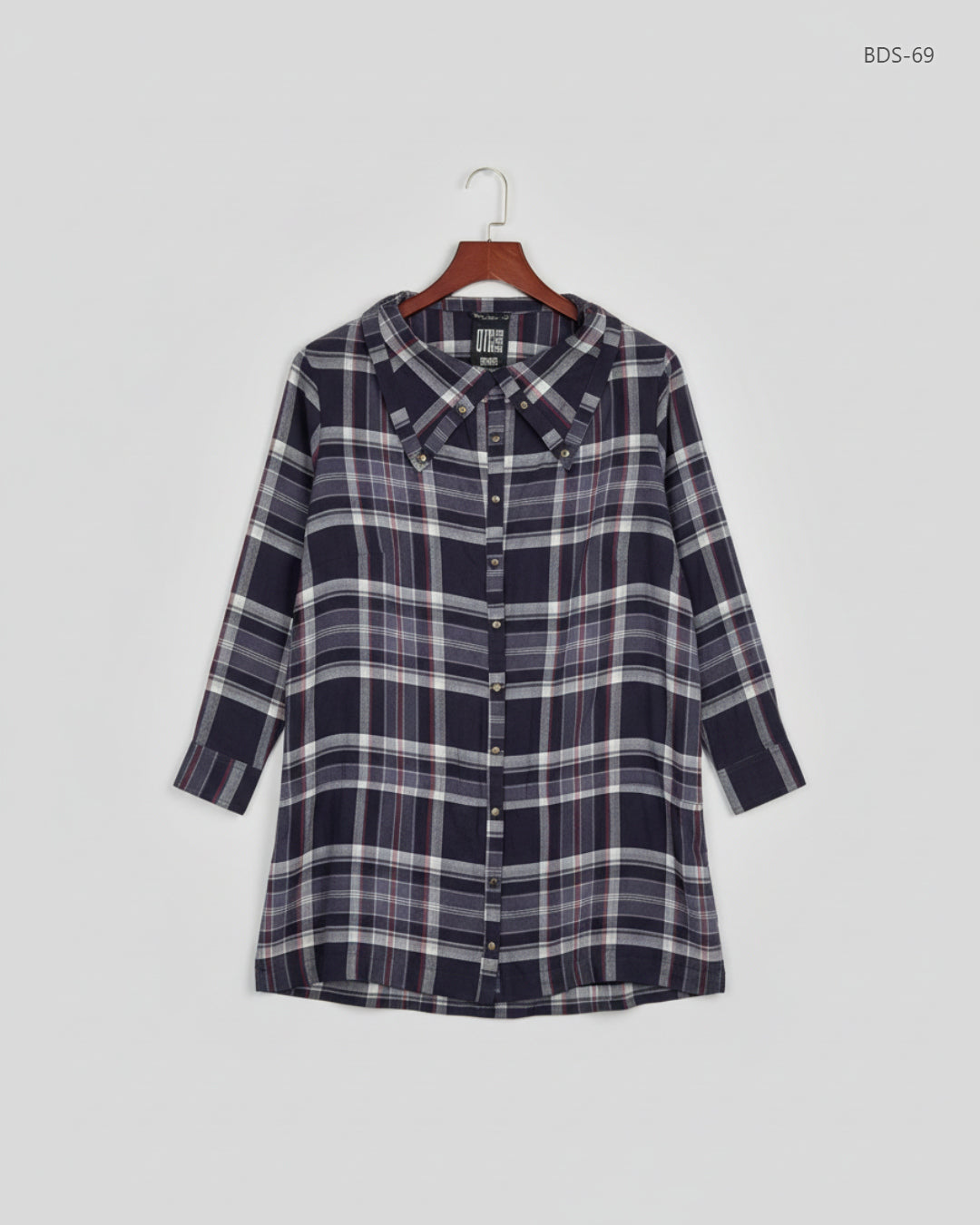 Preloved Premium Button Down Shirt by Marks & Spencer, Purple Cotton for Women - OTS Thrift Shop Lahore Pakistan