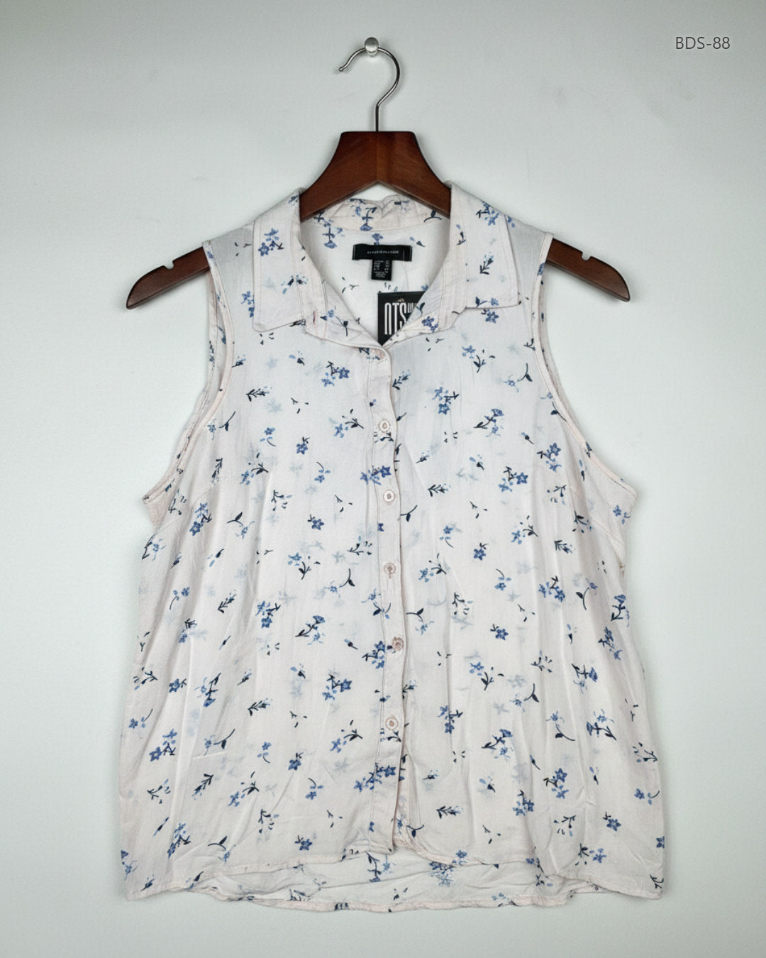 Preloved Excellent Button Down Shirt by Atmosphere, baby pink Viscose for Women - OTS Thrift Shop Karachi Pakistan