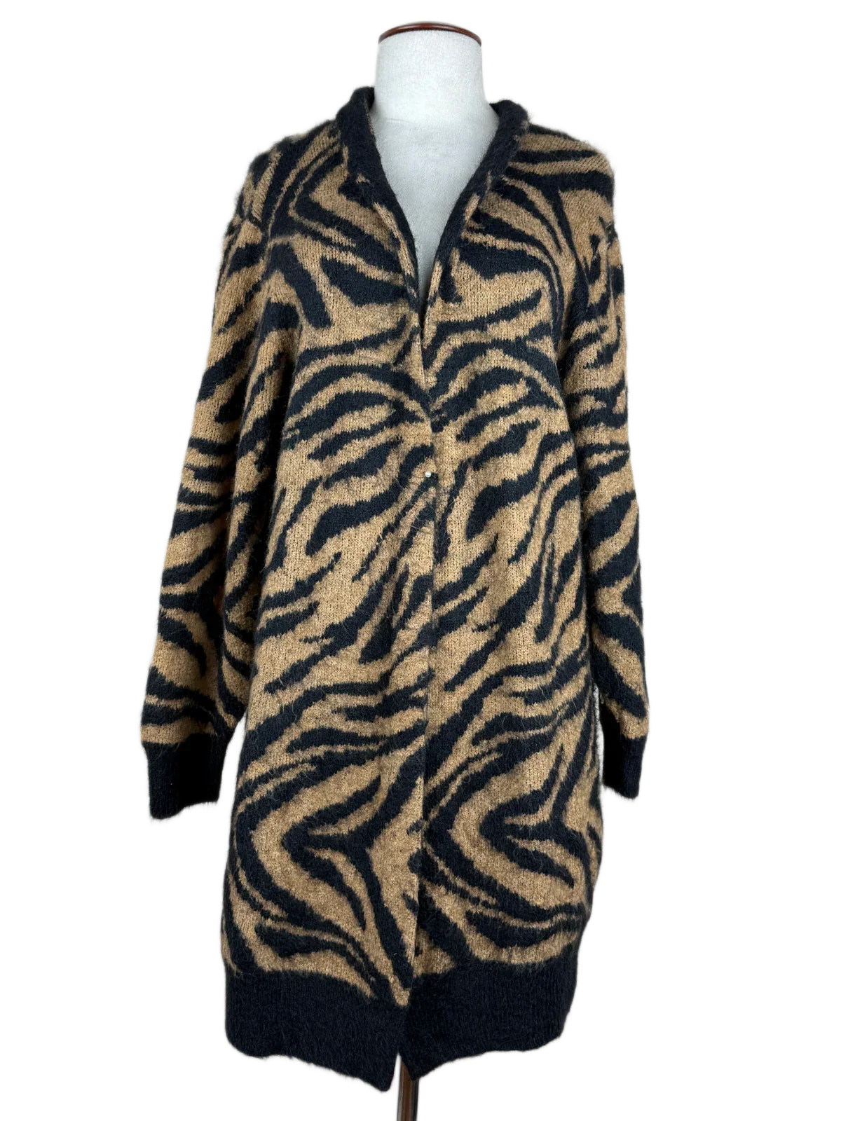 Preloved Premium Plus Winter Long Cardigans by H&M, Black Acrylic for Women - OTS Thrift Shop Peshawar Pakistan