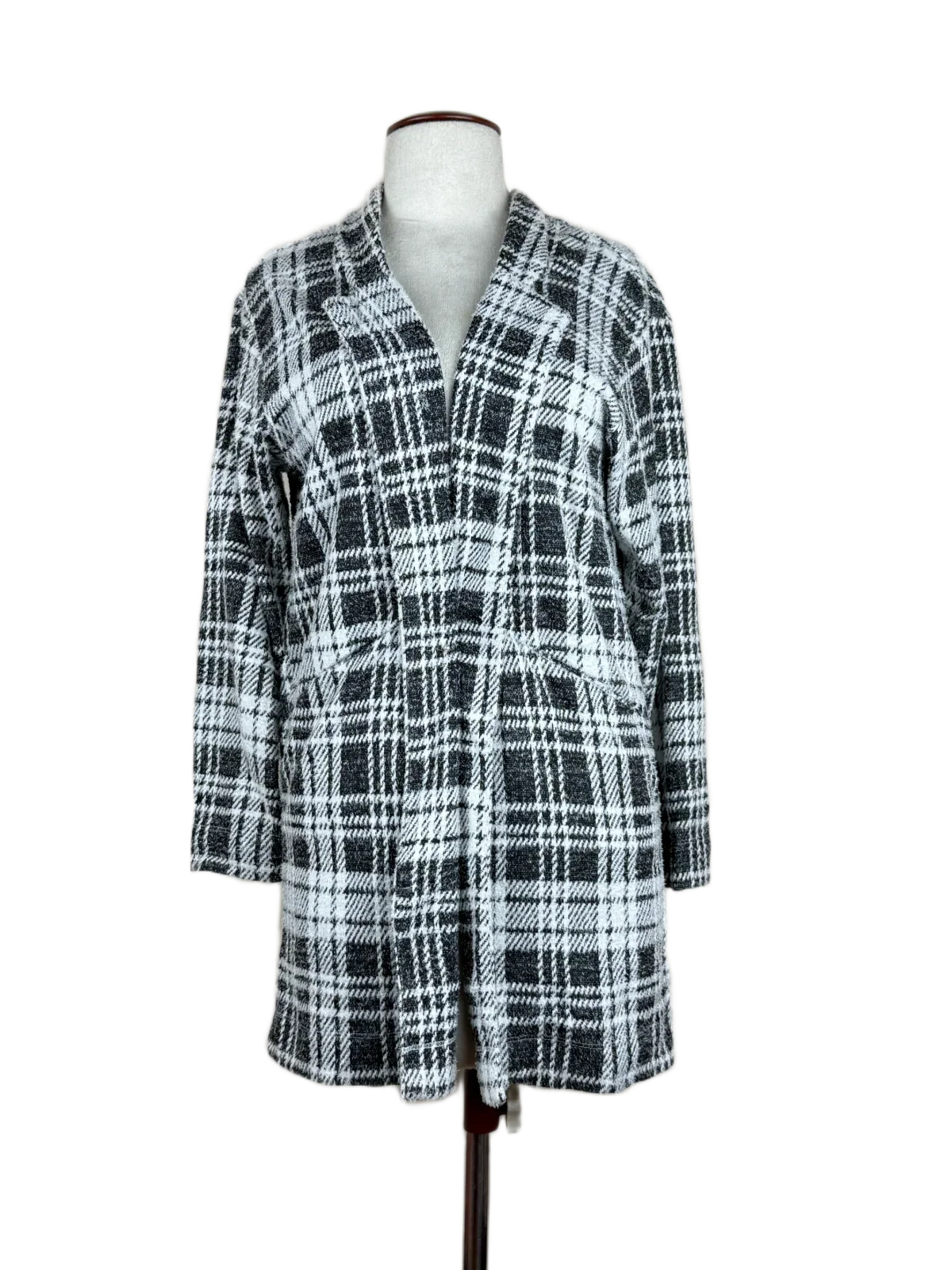Preloved Premium Plus Winter Long Cardigans by Express, Black & White Polyester for Women - OTS Thrift Shop Lahore Pakistan