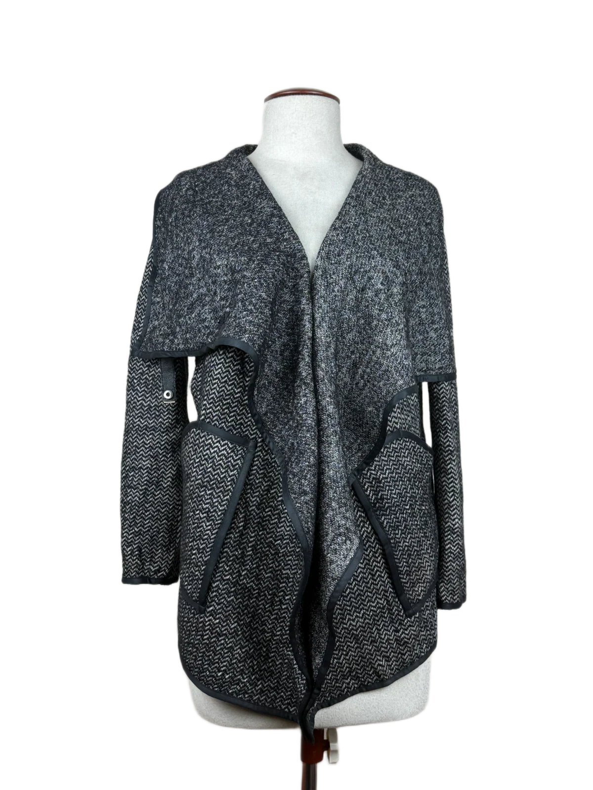 UK Imported secondhand Winter Long Cardigans - Solour brand, Black & White Polyester, Premium condition, for Women - Online Thrift Store Lahore Pakistan