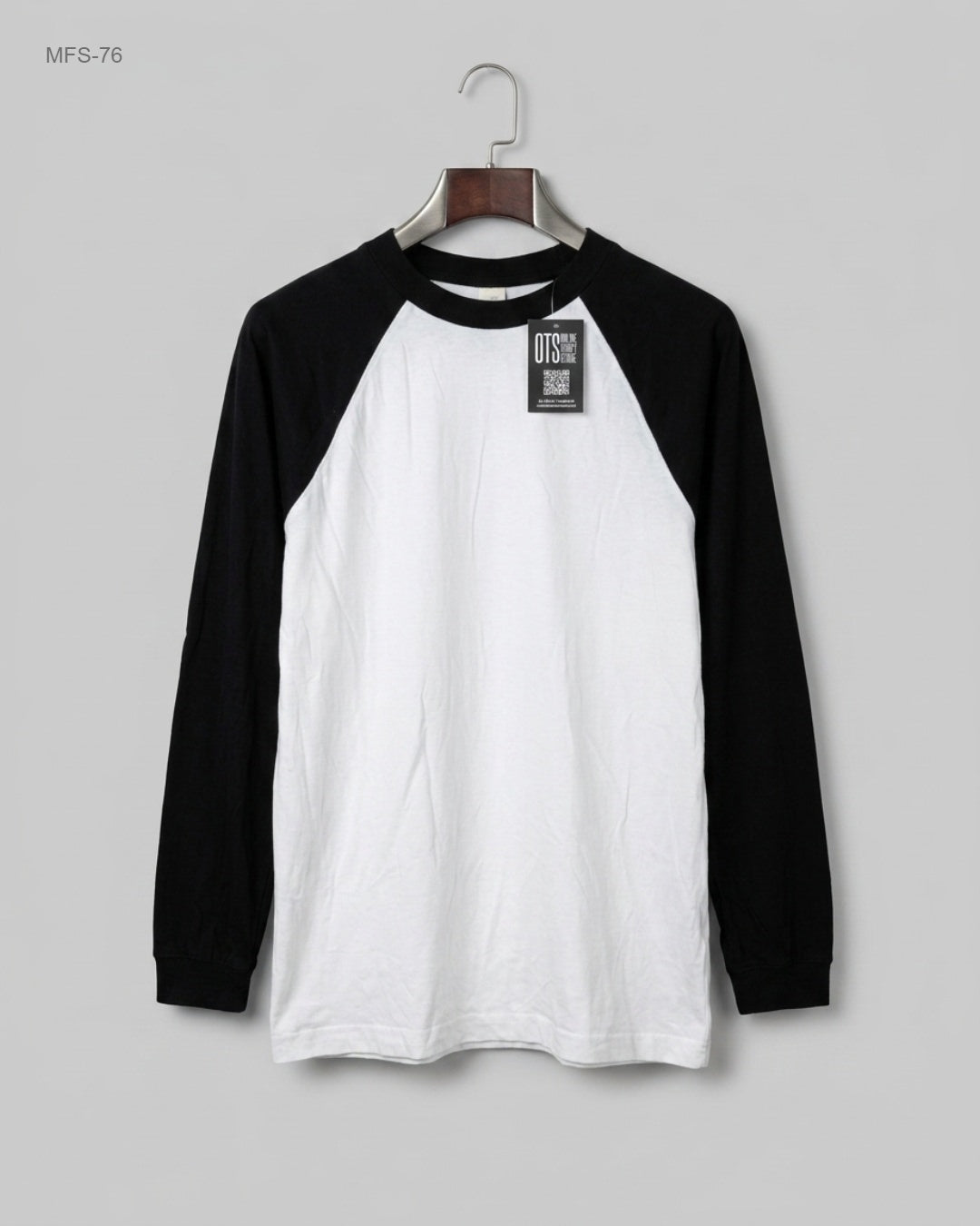 UK Imported secondhand Men's Full Sleeves T-Shirt - H&M brand, Black & White Cotton, Premium condition, for Men - Online Thrift Store Islamabad Pakistan