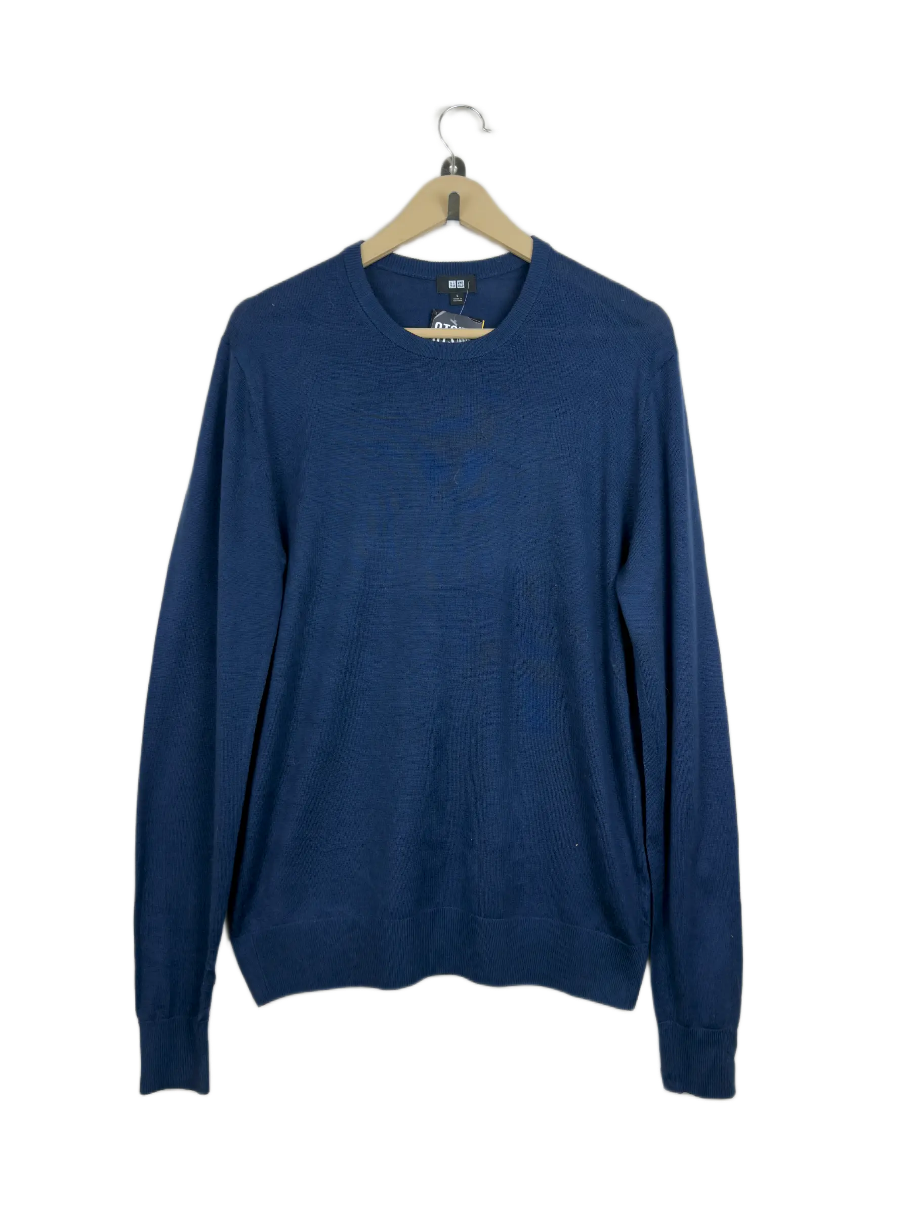 Secondhand Branded Men's Jumpers & Sweaters by Uniqlo, Blue Wool fabric, Premium condition, for Men - Online Thrift Shop Peshawar Pakistan