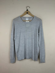 Secondhand Branded Men's Jumpers & Sweaters by GAP, gray Merino Wool fabric, Premium condition, for Men - Online Thrift Shop Peshawar Pakistan