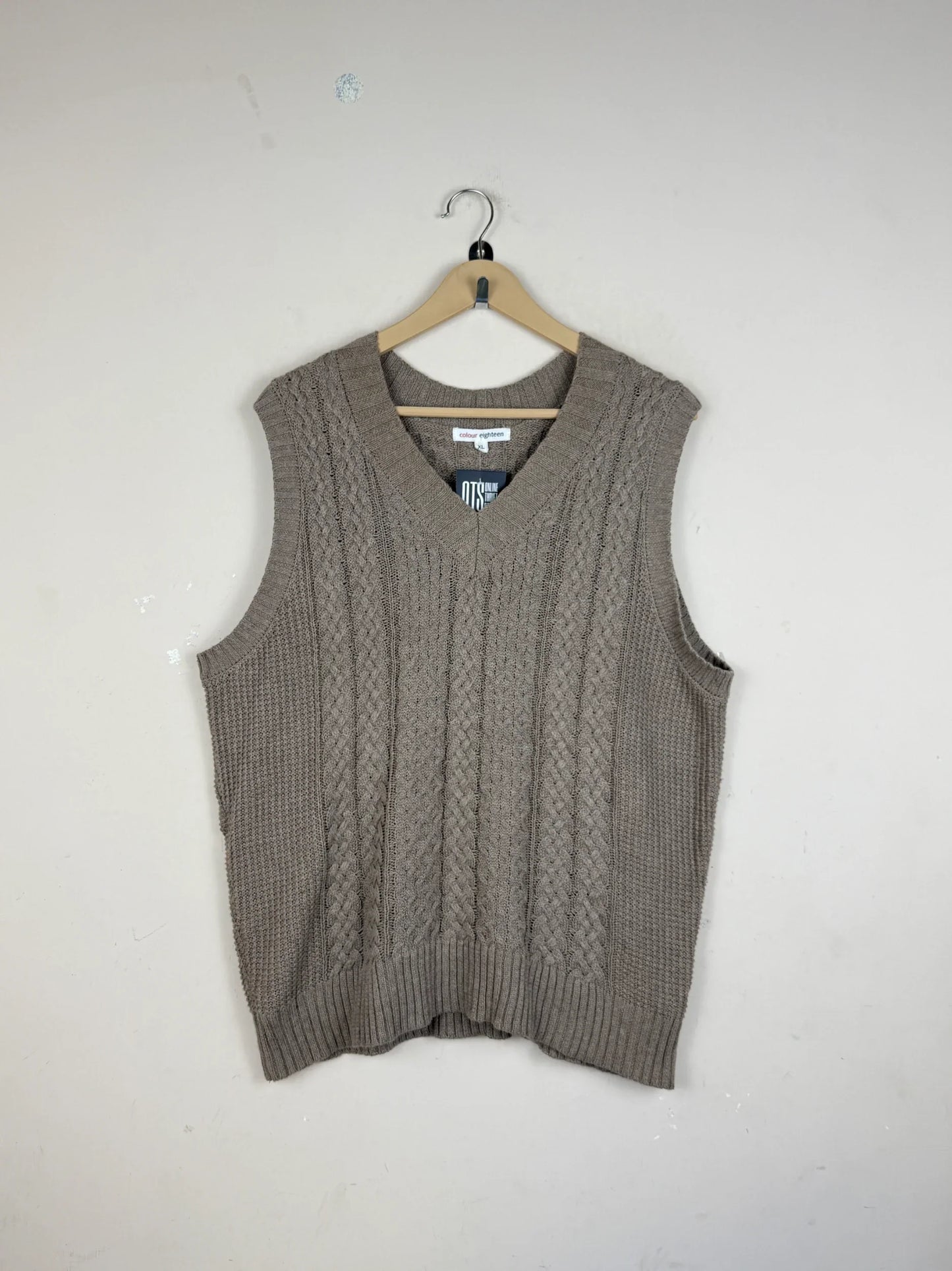 Secondhand Branded Men's Jumpers & Sweaters by Color18, Beige Cotton fabric, Premium condition, for Men - Online Thrift Shop Islamabad Pakistan