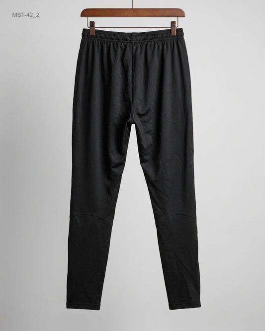 Nike (MST-42)
