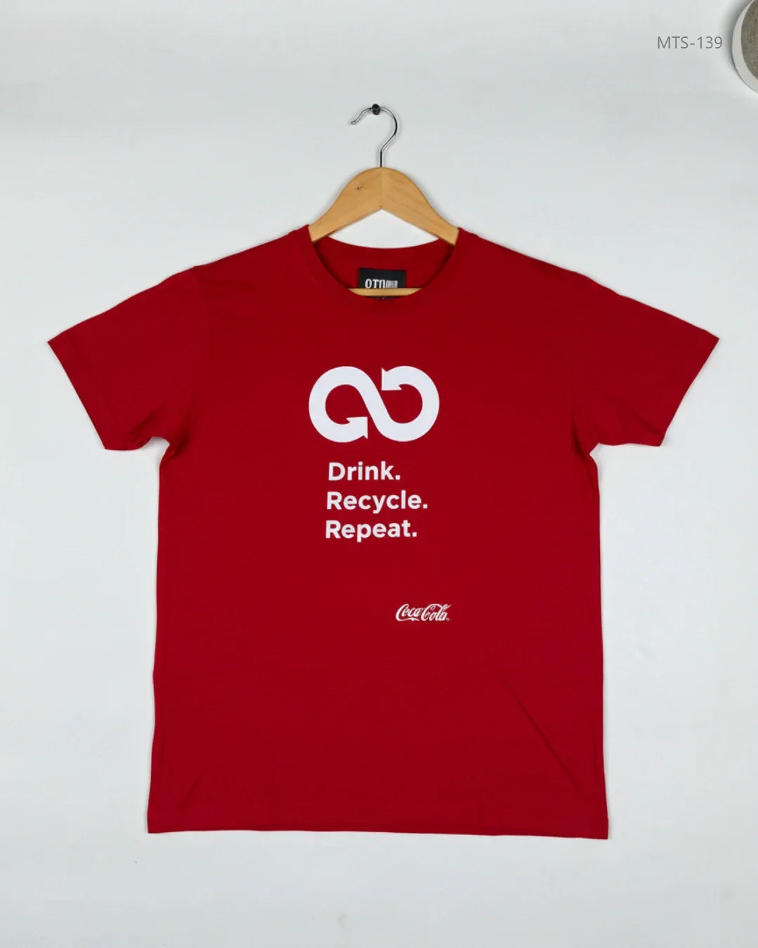 UK Imported secondhand Mens Tshirts - Roly brand, Red Cotton, Premium condition, for Men - Online Thrift Store Peshawar Pakistan