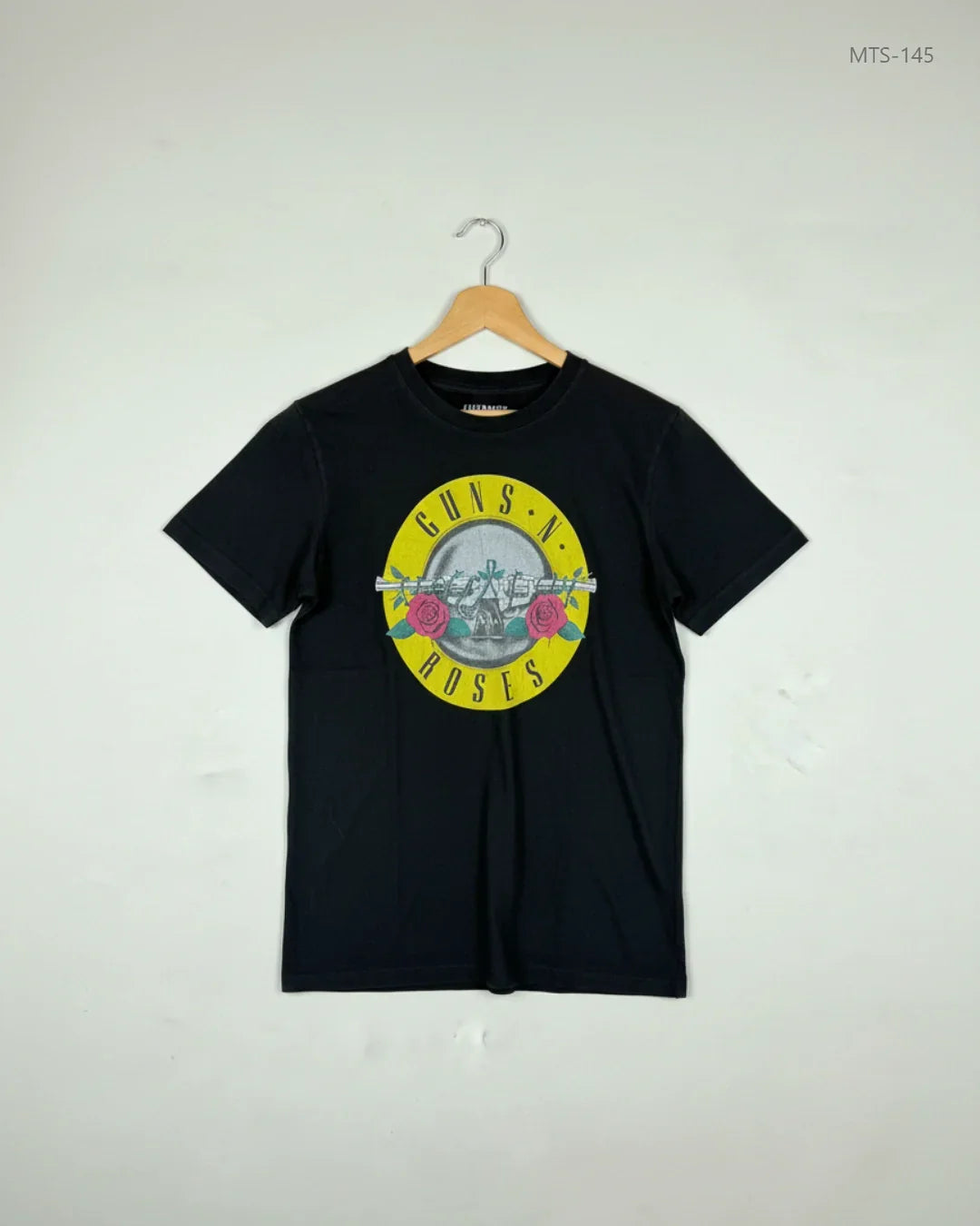 Preloved Excellent Mens Tshirts by GUNS N ROSE, Black Cotton for Men - OTS Thrift Shop Lahore Pakistan