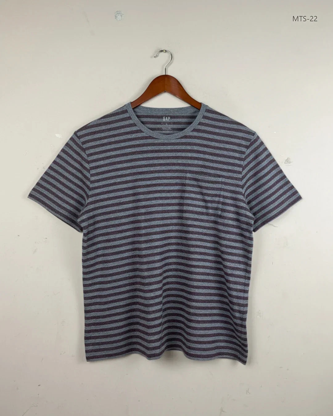 Mens Tshirts | GAP | Preloved Branded | Grey Cotton | Premium | OTS Thrift Store Lahore Pakistan