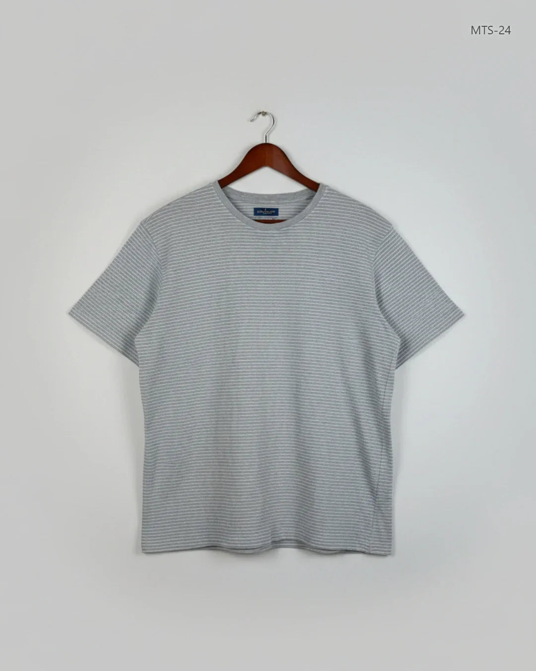 Mens Tshirts | Hecho | Preloved Branded | Grey Cotton | Premium | OTS Thrift Store Karachi Pakistan