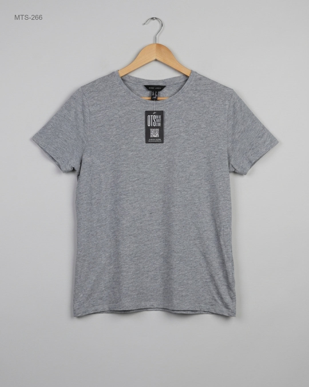 Secondhand Branded Mens Tshirts by New Look, Grey Cotton fabric, Premium condition, for Mens - Online Thrift Shop Lahore Pakistan