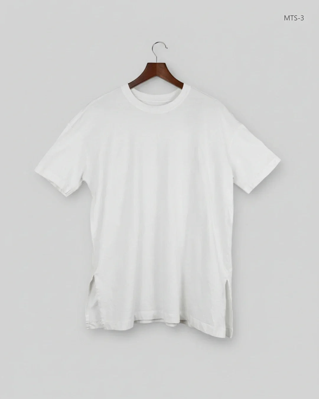 Preloved Premium Mens Tshirts by DUNNIES STORE, WHITE Cotton for Men's - OTS Thrift Shop Peshawar Pakistan