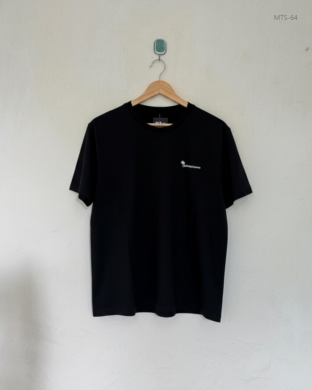 UK Imported secondhand Mens Tshirts - Palmapictures brand, Black Cotton, Premium condition, for Men - Online Thrift Store Karachi Pakistan