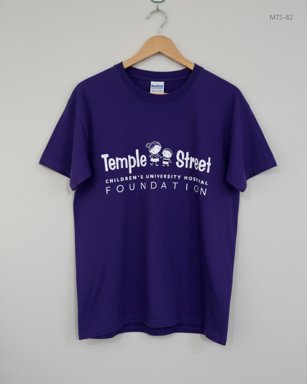 Secondhand Branded Mens Tshirts by FRUIT OF THE LOOM, Purple Cotton fabric, Premium condition, for Men - Online Thrift Shop Peshawar Pakistan