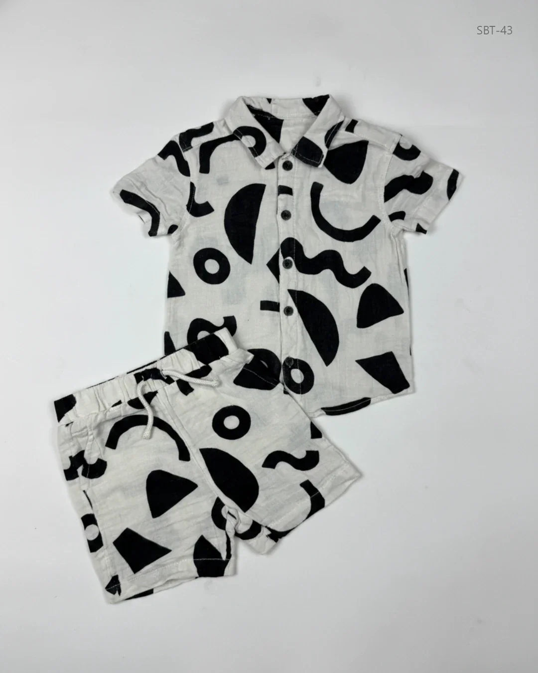 UK Imported secondhand Boys Summer Tops - George brand, Black & White Cotton, Premium condition, for Boys - Online Thrift Store Karachi Pakistan