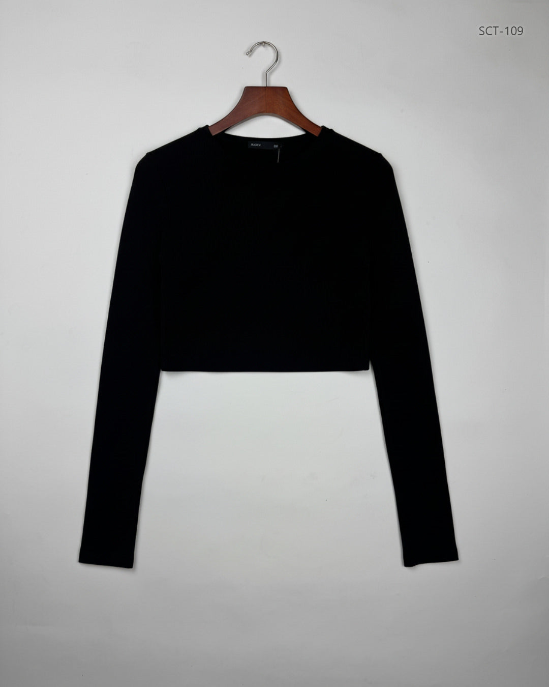 UK Imported secondhand Summer Crop Tops - PRETTYLITTLETHING brand, Black Polyester, Premium condition, for Womens - Online Thrift Store Peshawar Pakistan