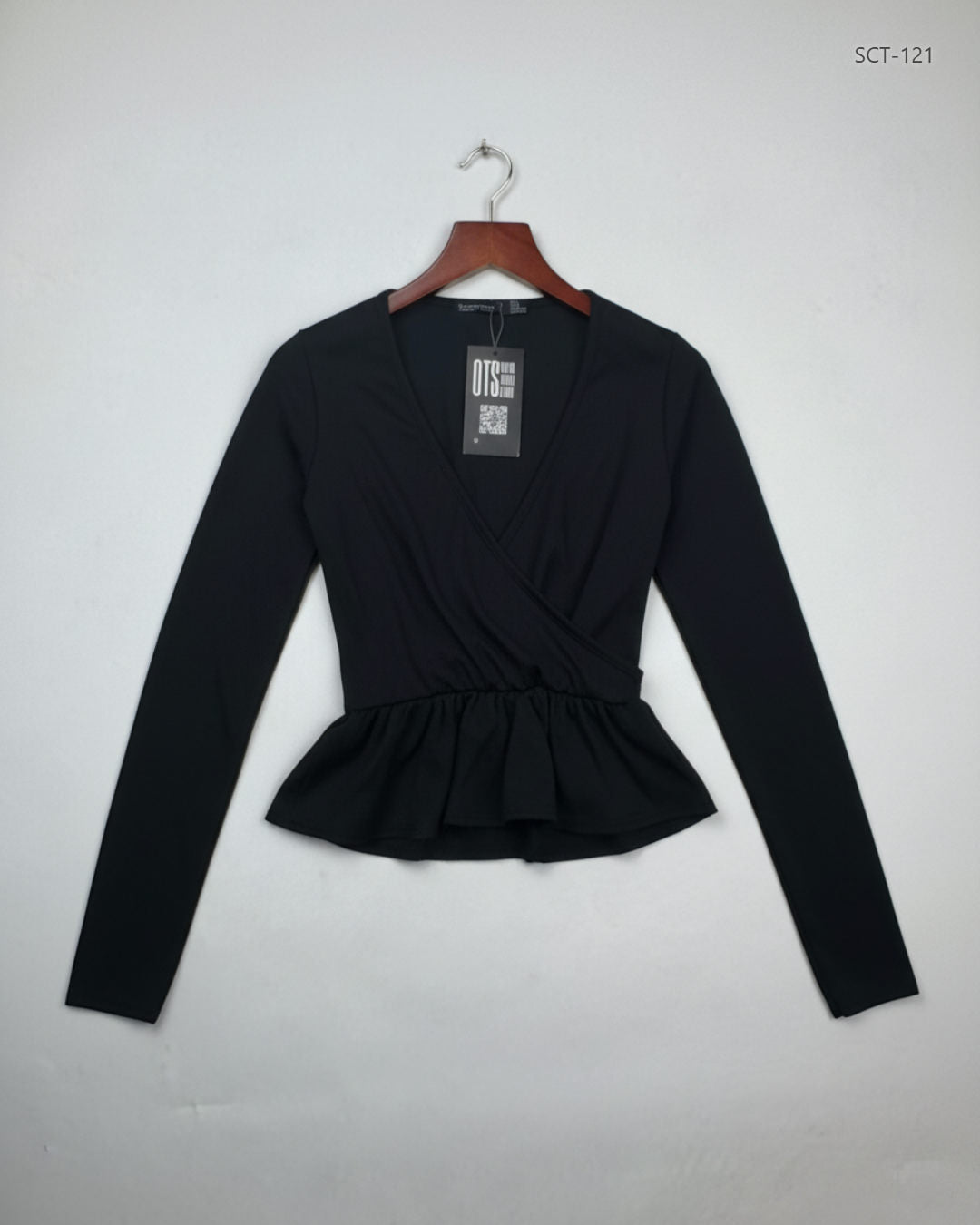 Shop Premium Summer Crop Tops by Boohoo | Preloved Branded Clothes | Black Polyester | Womens | OTS Thrift Store Islamabad Pakistan