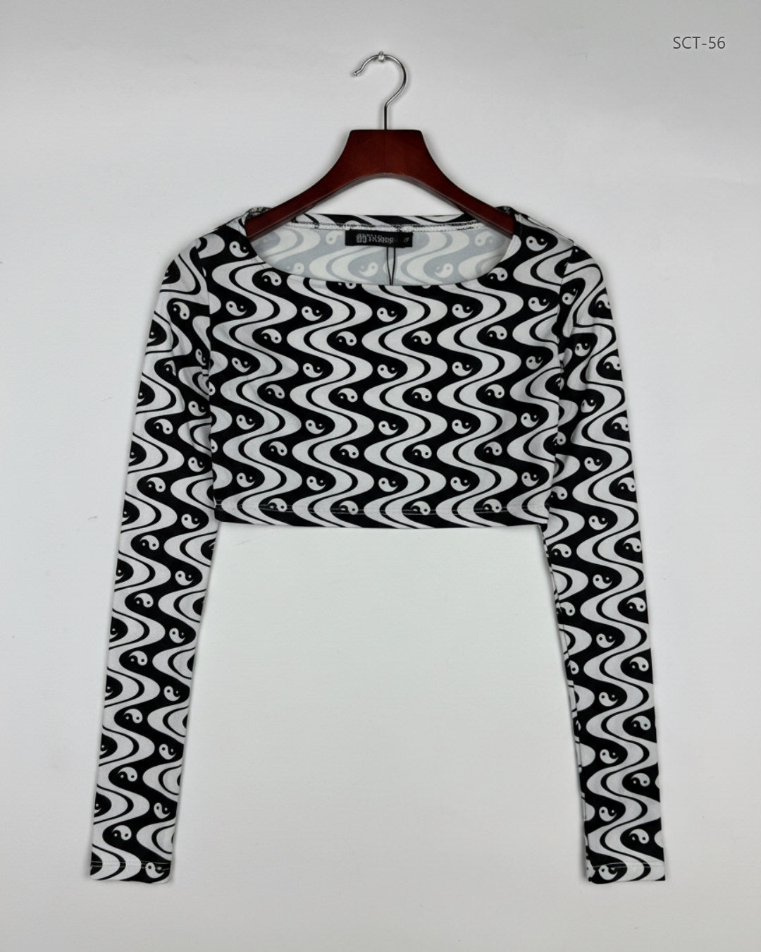 Shop Premium Summer Crop Tops by PULL&Bear | Preloved Branded Clothes | Black & White Polyester | Womens | OTS Thrift Store Peshawar Pakistan