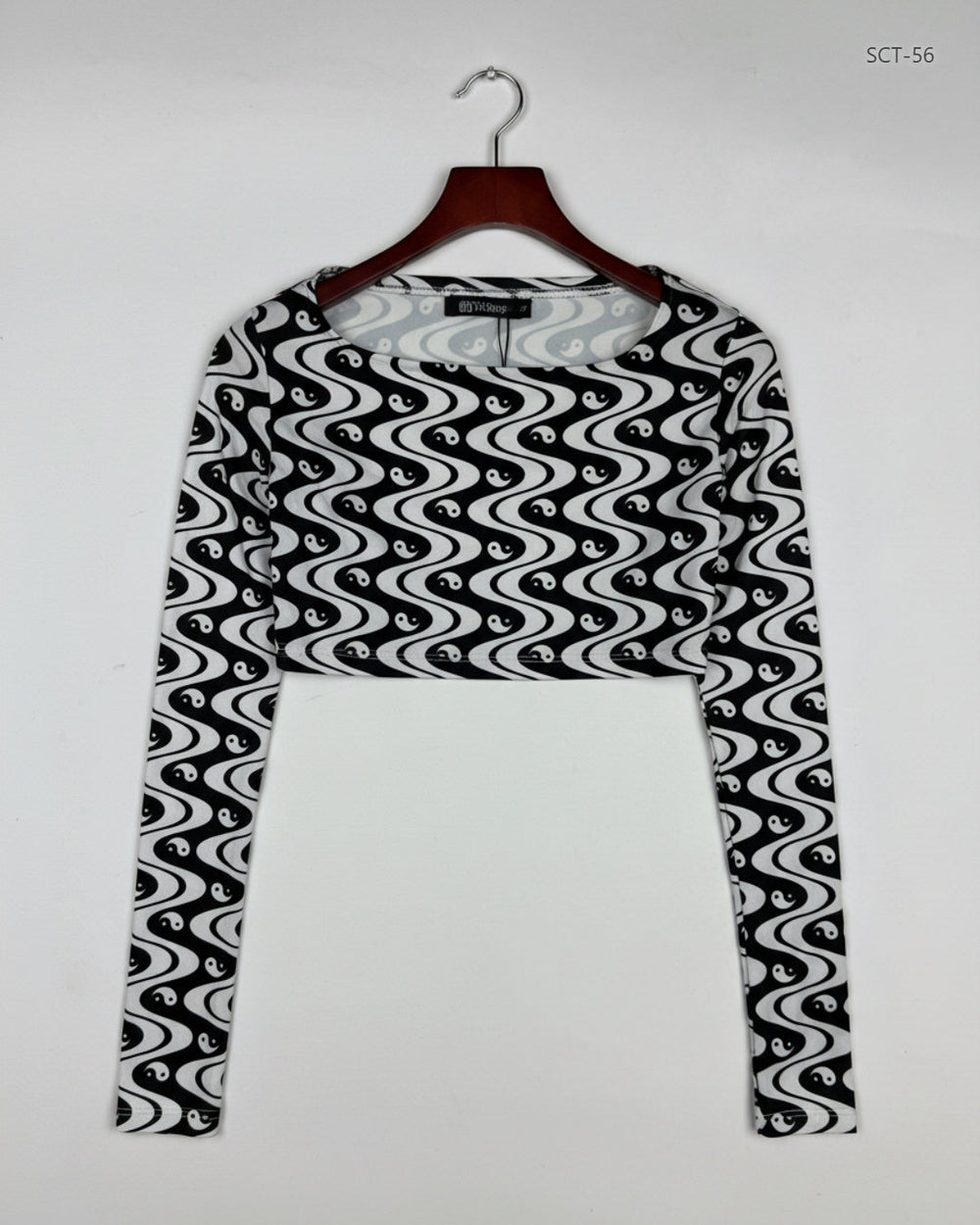 Shop Premium Summer Crop Tops by PULL&Bear | Preloved Branded Clothes | Black & White Polyester | Womens | OTS Thrift Store Peshawar Pakistan