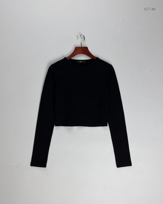 Shop Premium Summer Crop Tops by PRETTYLITTLETHING | Preloved Branded Clothes | Black Cotton | Womens | OTS Thrift Store Lahore Pakistan